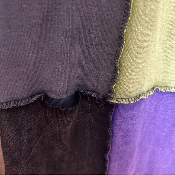 Earthbound patchwork flare pants size small - need seam sewn in one spot - Picture 6 of 8